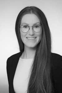 bw_younger_ellen_00012h